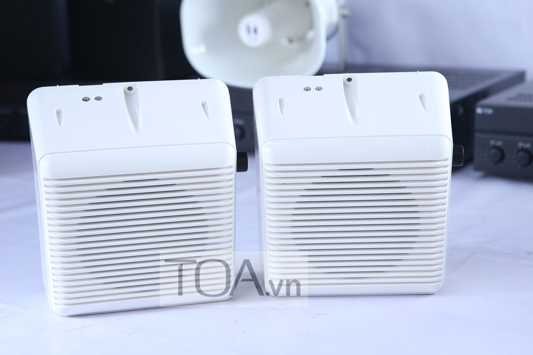 Loa treo tường TOA BS‑633AT Loa treo tường TOA BS‑633AT