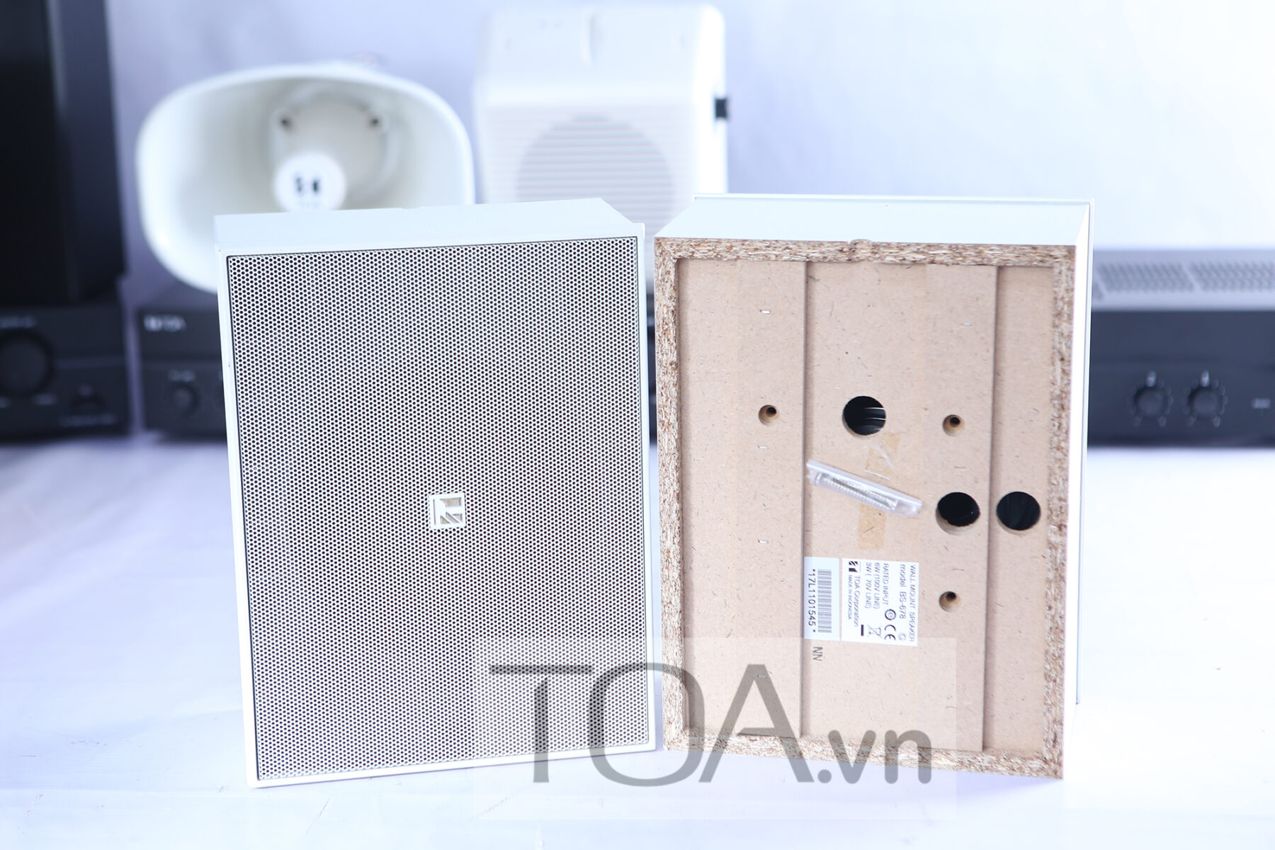 Loa treo tường TOA BS‑678 Loa treo tường TOA BS‑678